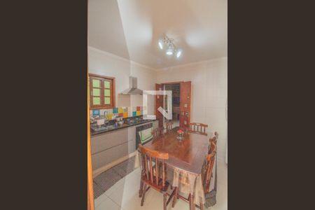 Casa à venda com 150m², 3 quartos e 2 vagas Casa à venda com 150m², 3 quartos e 2 vagasCozinha