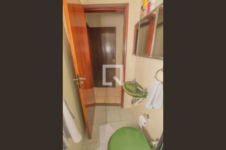 Casa à venda com 150m², 3 quartos e 2 vagas Casa à venda com 150m², 3 quartos e 2 vagasBanheiro