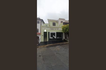 Casa à venda com 150m², 3 quartos e 2 vagas Casa à venda com 150m², 3 quartos e 2 vagasÁrea de serviço