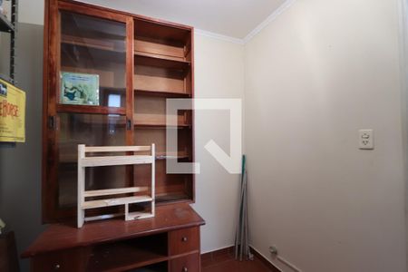 Casa à venda com 170m², 3 quartos e 2 vagasQuarto de Serviço