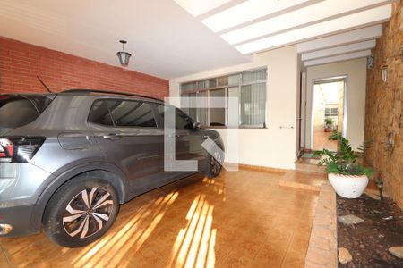 Casa à venda com 170m², 3 quartos e 2 vagasGaragem