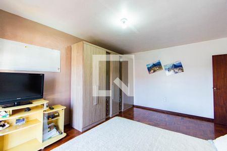 Casa à venda com 600m², 5 quartos e 2 vagas Casa à venda com 600m², 5 quartos e 2 vagasQuarto 2