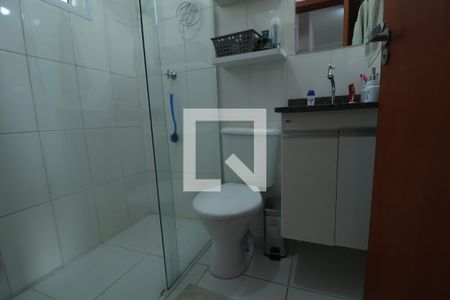 Casa de condomínio à venda com 132m², 3 quartos e 3 vagasBanheiro Social