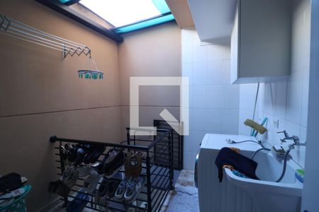 Casa de condomínio à venda com 132m², 3 quartos e 3 vagasÁrea de Serviço