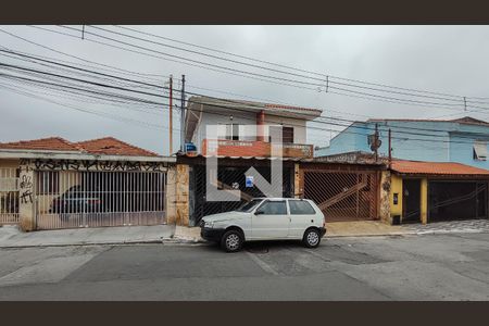 Casa à venda com 200m², 3 quartos e 2 vagasFachada