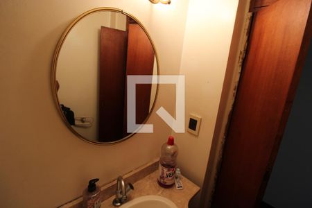 Casa à venda com 200m², 3 quartos e 2 vagasLavabo