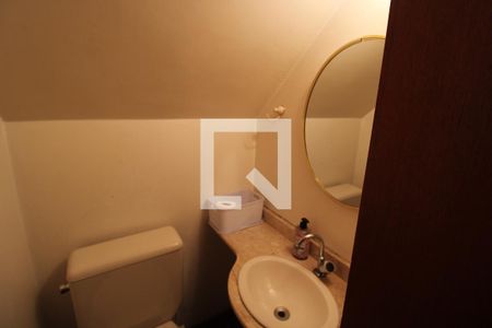 Casa à venda com 200m², 3 quartos e 2 vagasLavabo