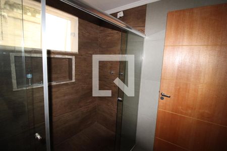 Casa à venda com 200m², 3 quartos e 2 vagasBanheiro 3