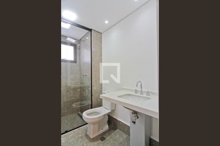 Apartamento à venda com 66m², 2 quartos e 1 vaga Apartamento à venda com 66m², 2 quartos e 1 vagaBanheiro da Suíte