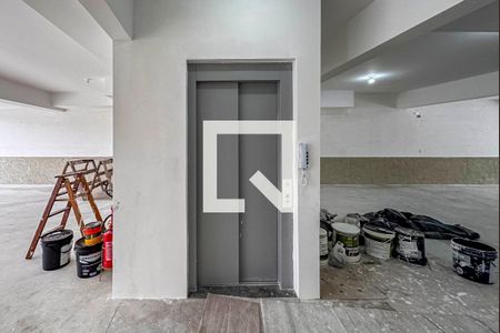 Apartamento à venda com 98m², 2 quartos e 1 vaga
