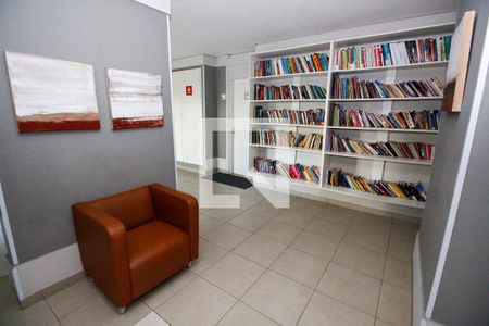 Apartamento à venda com 121m², 3 quartos e 2 vagas Apartamento à venda com 121m², 3 quartos e 2 vagasÁrea comum - Biblioteca