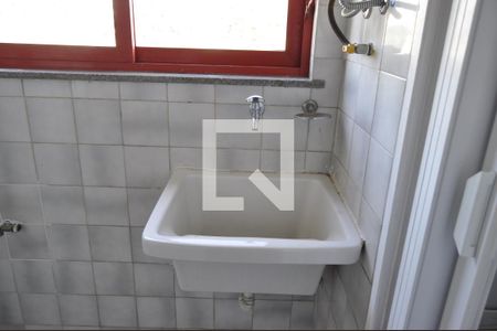 Apartamento à venda com 81m², 2 quartos e 1 vagaÁrea de serviço