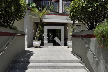 Apartamento à venda com 81m², 2 quartos e 1 vagaFachada