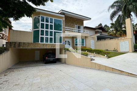 Casa de condomínio à venda com 600m², 4 quartos e 4 vagasFachada
