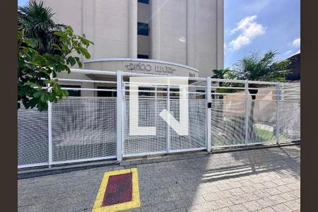 Studio à venda com 30m², 0 quarto e 1 vaga Studio à venda com 30m², 0 quarto e 1 vagaFachada