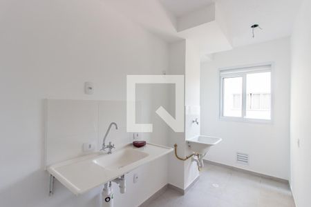 Cozinha e Área de Serviço de apartamento para alugar com 1 quarto, 26m² em Conjunto Residencial José Bonifácio, São Paulo