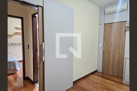 Casa à venda com 145m², 4 quartos e 3 vagas