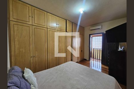 Casa à venda com 145m², 4 quartos e 3 vagas