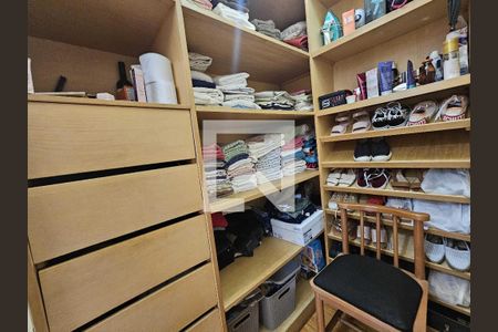 Casa à venda com 145m², 4 quartos e 3 vagas