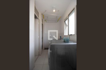 Apartamento à venda com 105m², 3 quartos e 1 vaga Apartamento à venda com 105m², 3 quartos e 1 vagaÁrea de Serviço