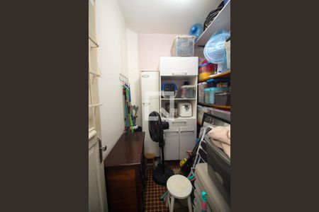 Apartamento à venda com 72m², 2 quartos e sem vaga Apartamento à venda com 72m², 2 quartos e sem vagaQuarto de Serviço