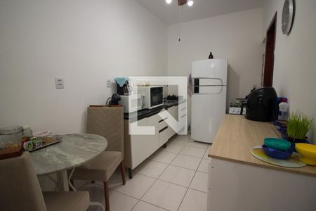Apartamento à venda com 72m², 2 quartos e sem vaga Apartamento à venda com 72m², 2 quartos e sem vagaCozinha