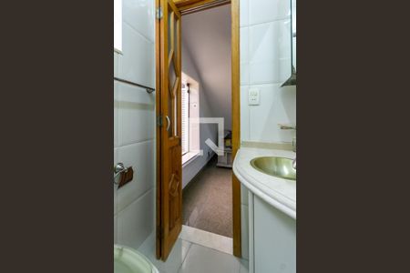 Casa à venda com 200m², 3 quartos e 3 vagas Casa à venda com 200m², 3 quartos e 3 vagasBanheiro 2