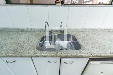 Casa à venda com 200m², 3 quartos e 3 vagas Casa à venda com 200m², 3 quartos e 3 vagasCozinha