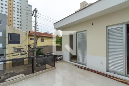 Casa à venda com 200m², 3 quartos e 3 vagas Casa à venda com 200m², 3 quartos e 3 vagasVaranda Quarto 1 e 2