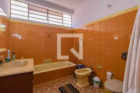 Casa à venda com 280m², 3 quartos e 3 vagas Casa à venda com 280m², 3 quartos e 3 vagasBanheiro 2