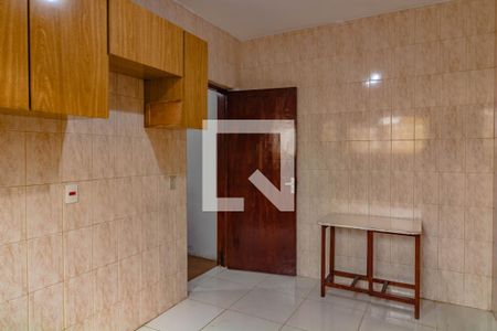 Casa à venda com 150m², 2 quartos e 2 vagasCozinha 