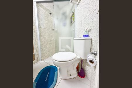 Apartamento à venda com 75m², 3 quartos e 2 vagas Apartamento à venda com 75m², 3 quartos e 2 vagasBanheiro da Suíte