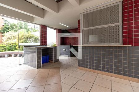 Apartamento à venda com 111m², 3 quartos e 2 vagas Apartamento à venda com 111m², 3 quartos e 2 vagasÁrea comum - Churrasqueira