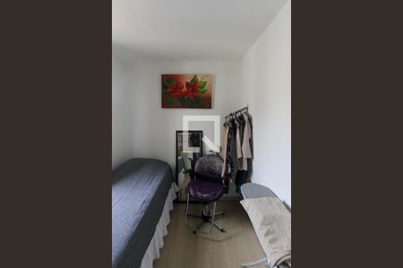 Apartamento à venda com 73m², 3 quartos e 1 vagaQuarto 02