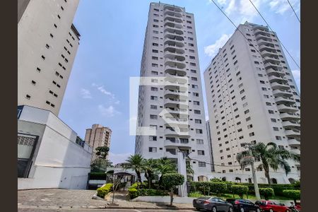 Apartamento à venda com 180m², 3 quartos e 1 vaga Apartamento à venda com 180m², 3 quartos e 1 vagaFachada
