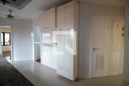 Apartamento à venda com 198m², 4 quartos e 3 vagasCozinha