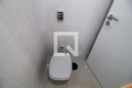 Apartamento à venda com 198m², 4 quartos e 3 vagasBanheiro da Suíte 1