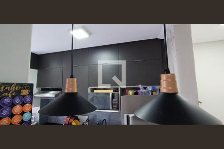Cozinha de apartamento para alugar com 2 quartos, 50m² em Jardim Henriqueta, Taboão da Serra