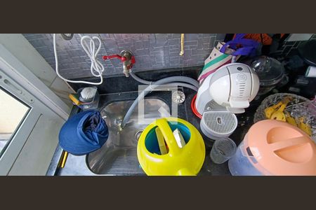 Área de Serviço de apartamento para alugar com 2 quartos, 50m² em Jardim Henriqueta, Taboão da Serra