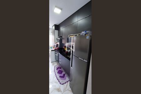 Cozinha de apartamento para alugar com 2 quartos, 50m² em Jardim Henriqueta, Taboão da Serra