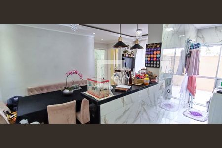 Sala de apartamento para alugar com 2 quartos, 50m² em Jardim Henriqueta, Taboão da Serra