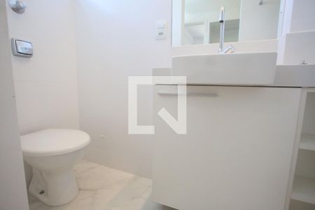 Apartamento à venda com 70m², 2 quartos e 1 vagaBanheiro da Suíte