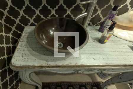 Lavabo de apartamento para alugar com 3 quartos, 125m² em Boqueirão, Santos