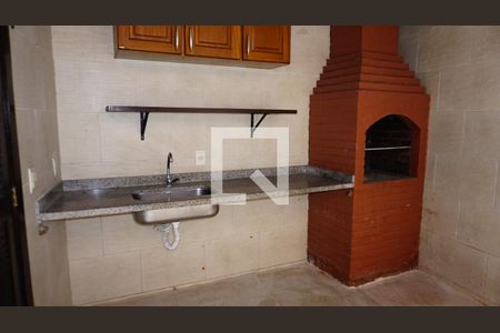 Casa de condomínio à venda com 120m², 2 quartos e 1 vagaArea Gourmet