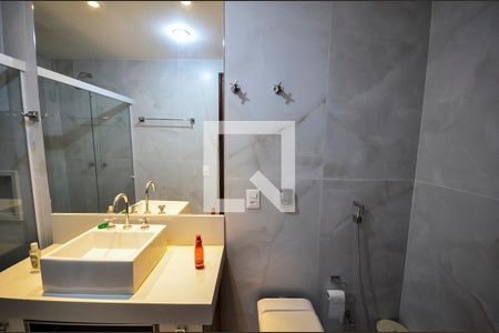 Apartamento à venda com 170m², 4 quartos e 3 vagasBanheiro da Suíte 2