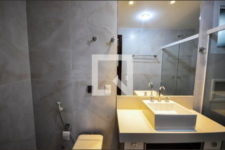 Apartamento à venda com 170m², 4 quartos e 3 vagasBanheiro da Suíte 1