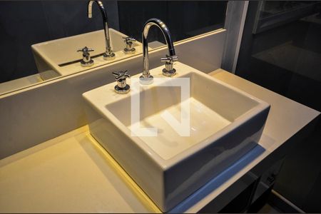 Apartamento à venda com 170m², 4 quartos e 3 vagasBanheiro da Suíte 1