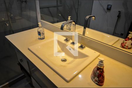 Apartamento à venda com 170m², 4 quartos e 3 vagasBanheiro Social