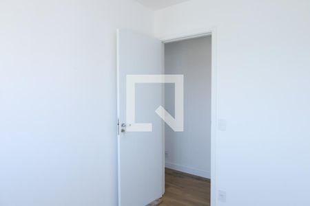 Quarto 1 de apartamento para alugar com 2 quartos, 47m² em Vila Carmosina, São Paulo