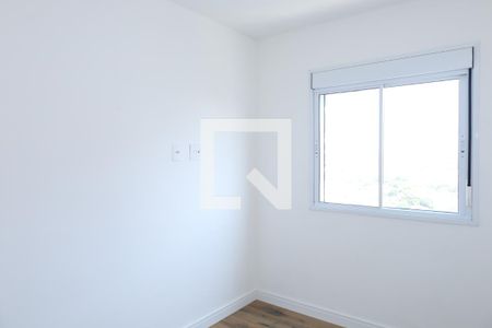 Quarto 2 de apartamento para alugar com 2 quartos, 47m² em Vila Carmosina, São Paulo